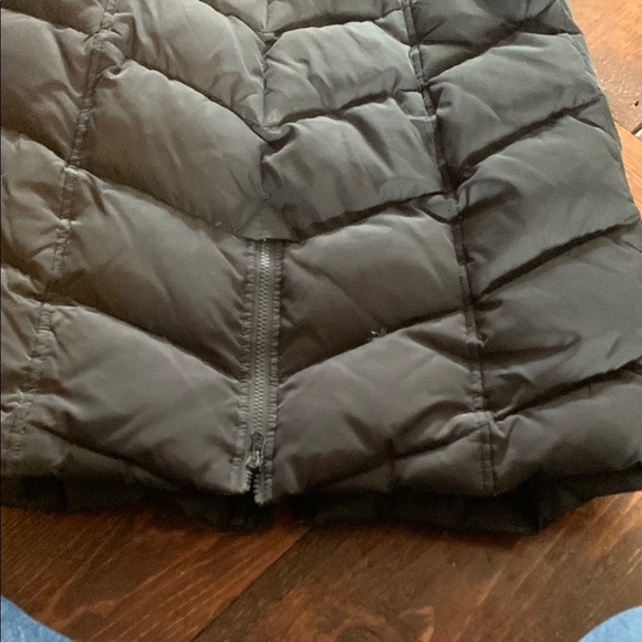 Women's Black Quilted Coat - Picture 8 of 9